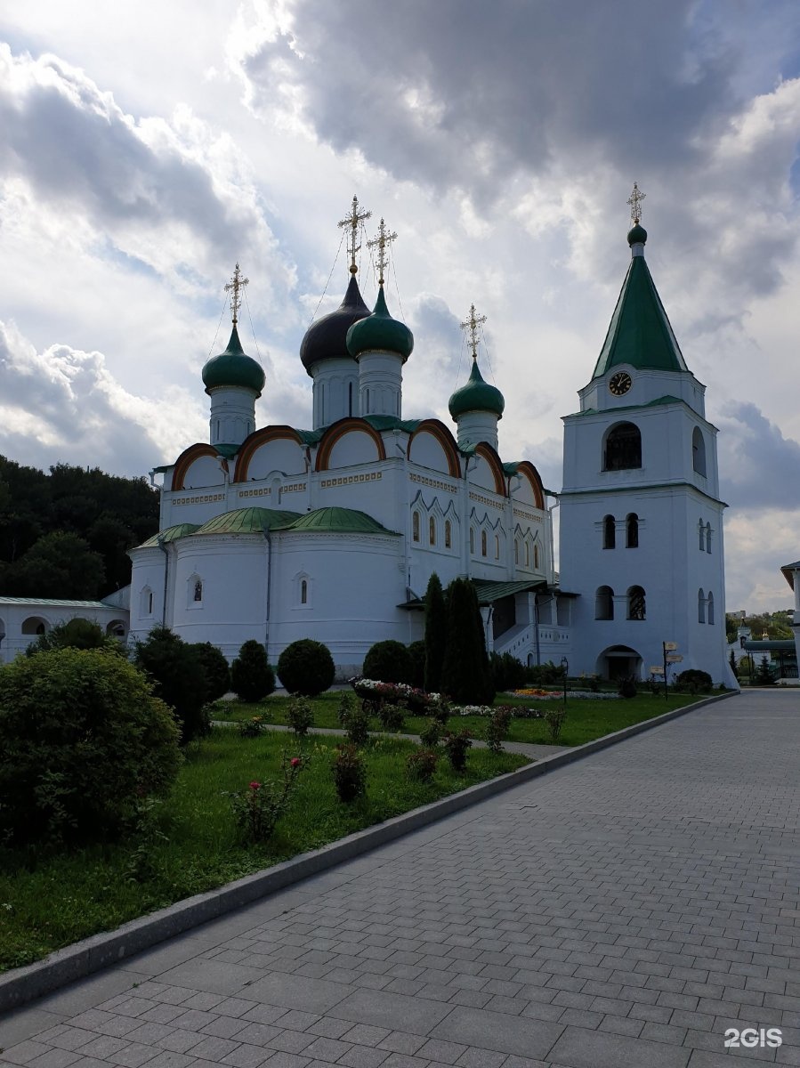 Нижний новгород приволжский. Печерский Вознесенский монастырь. Печерский монастырь Нижний Новгород. Мужской монастырь в Нижнем Новгороде. Печерский монастырь Нижний Новгород фото.