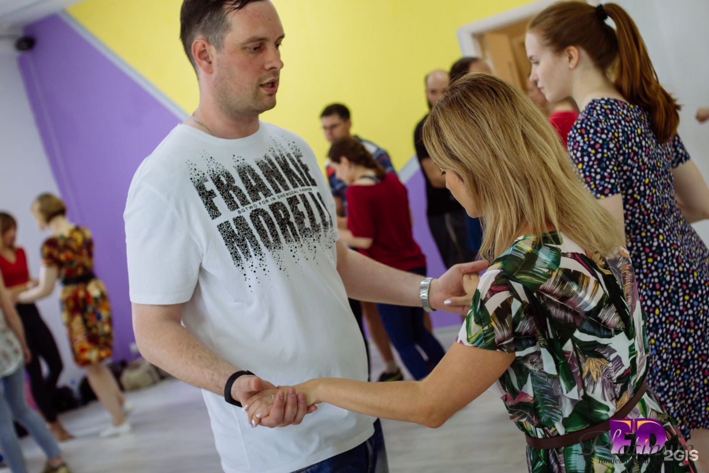 Школа танцев омск