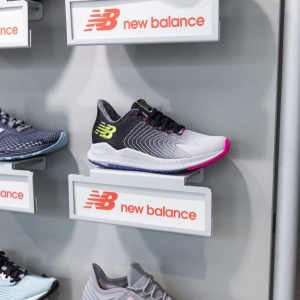 Фото от владельца New Balance, магазин обуви и аксессуаров