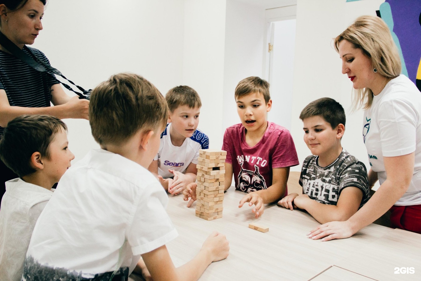 Child academy. Беседа с детьми. Детская Академия речи Тропарево. Детская Академия Омск. Детская Академия развития Воронеж.