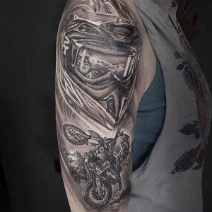 Фото от владельца Чёрная каракатица, студия художественной татуировки