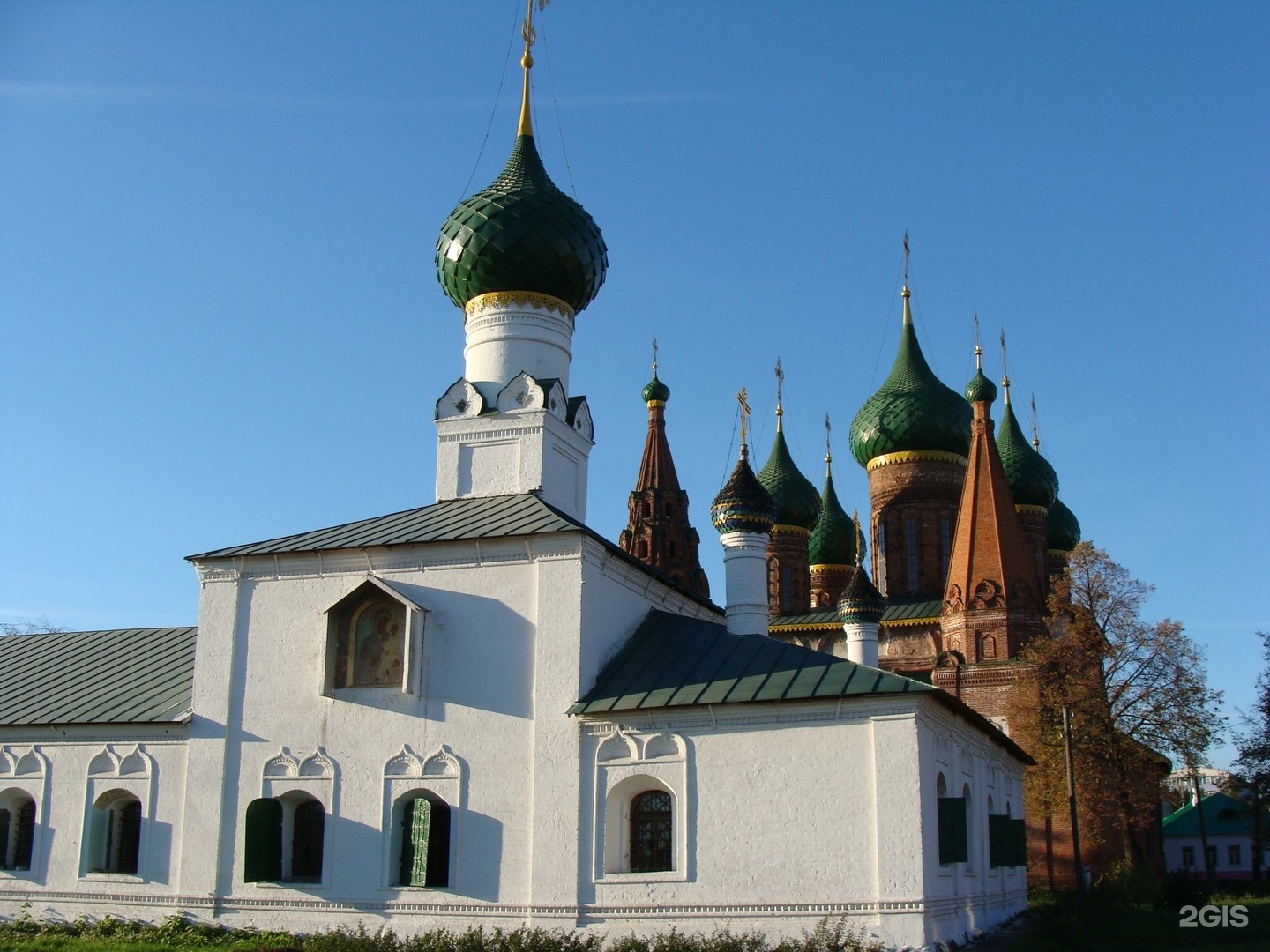 Ярославль чайковского. Церковь Тихвинской Божией матери Ярославль. Храм Тихвинской иконы Божией матери (Брянск).