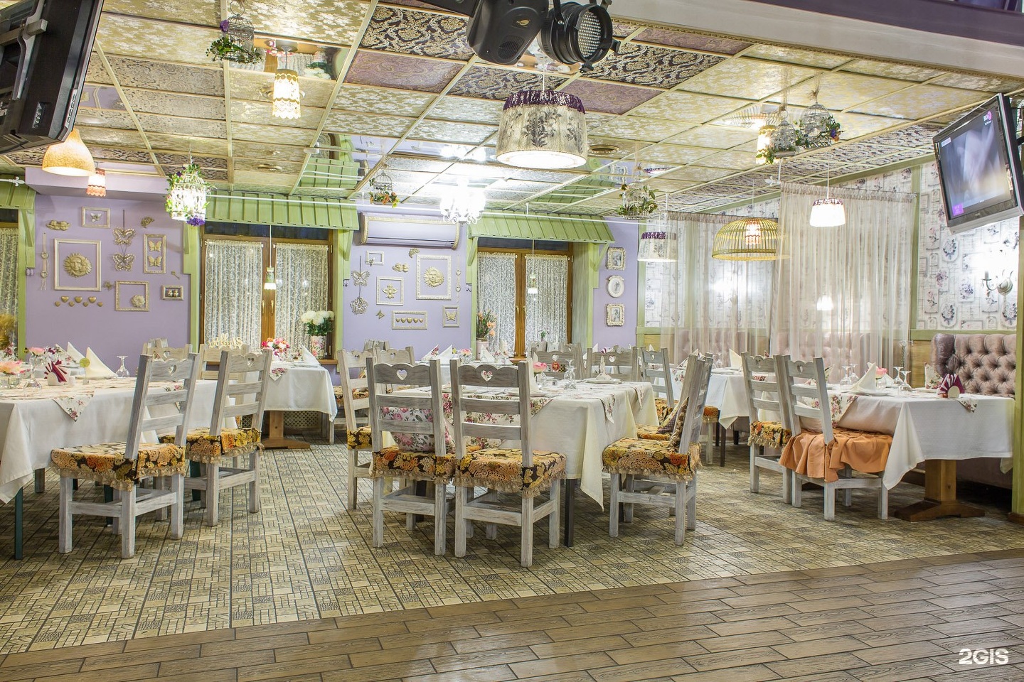 орловский дворец набережные челны ресторан