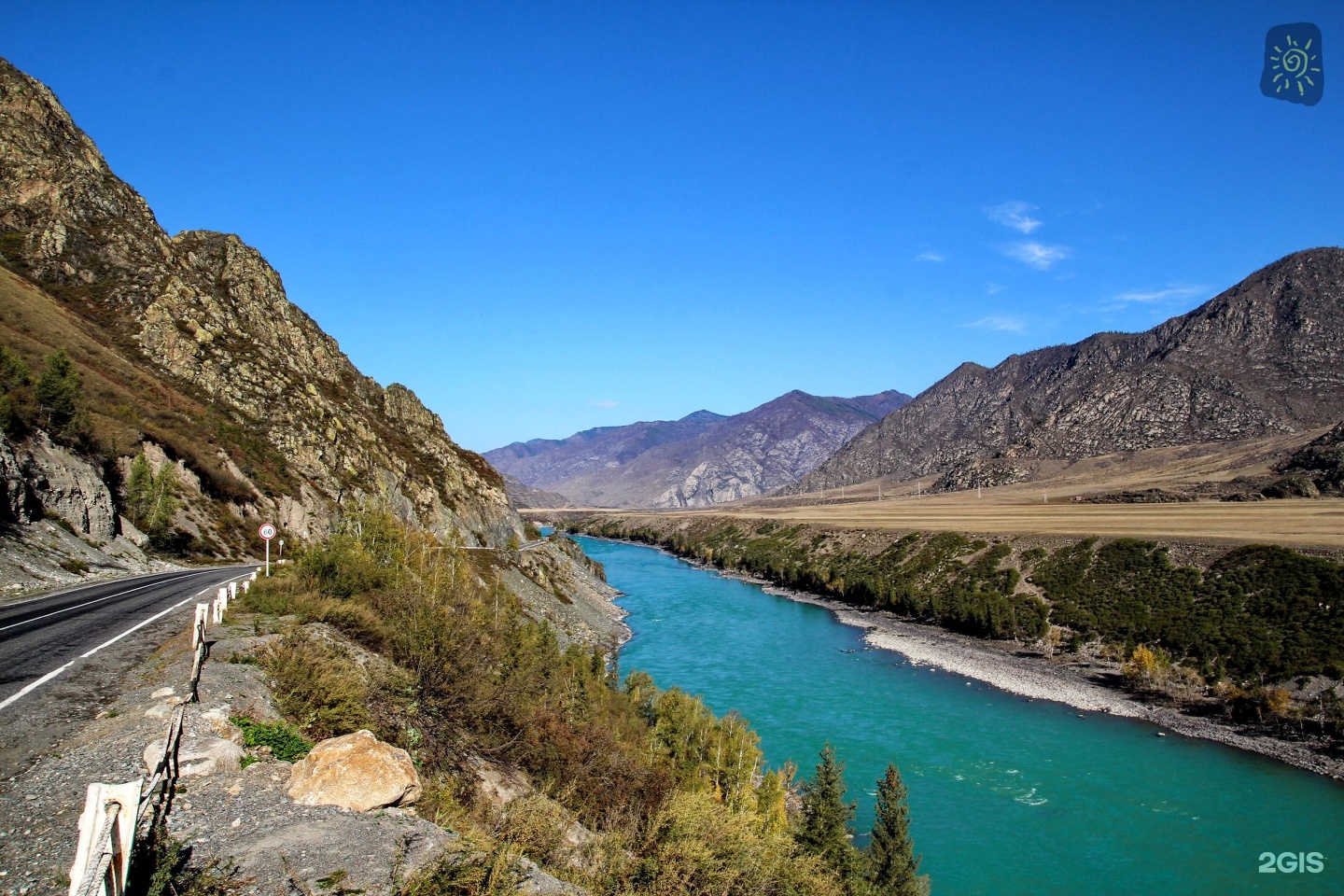 Бирюзовая катунь алтай. Озеро катунь. Чемальский тракт горный алтай достопримечательности. Туры в горный алтай 3 дня. Озеро катунь алтайский край.
