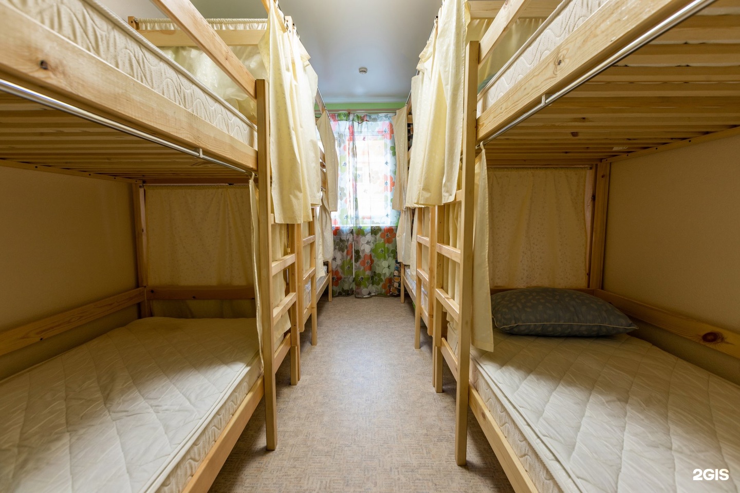 эко отель хотяжи. общежития томск снять. эко хостел томск. томск хостел алые паруса. хостел европейского стандарта.