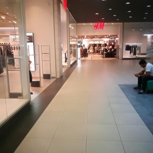 Фото от владельца H & M, магазин одежды