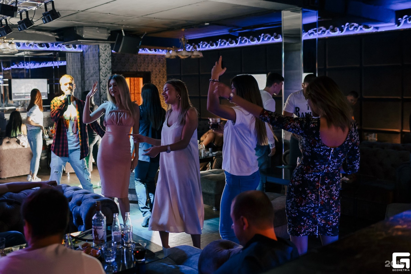 караоке клуб voice. ночной клуб войс воронеж. войс караоке воронеж. караоке зал в ресторане шейх. войс караоке воронеж.