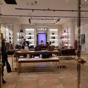 Фото от владельца FURLA, сеть магазинов итальянских сумок