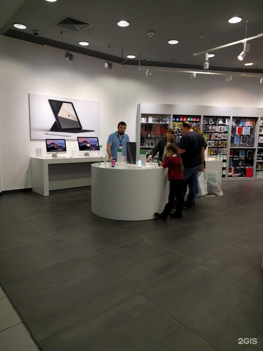 Restore иркутск. Re Store Москва. Магазин Apple. Рестор магазин. Apple Store в Москве.