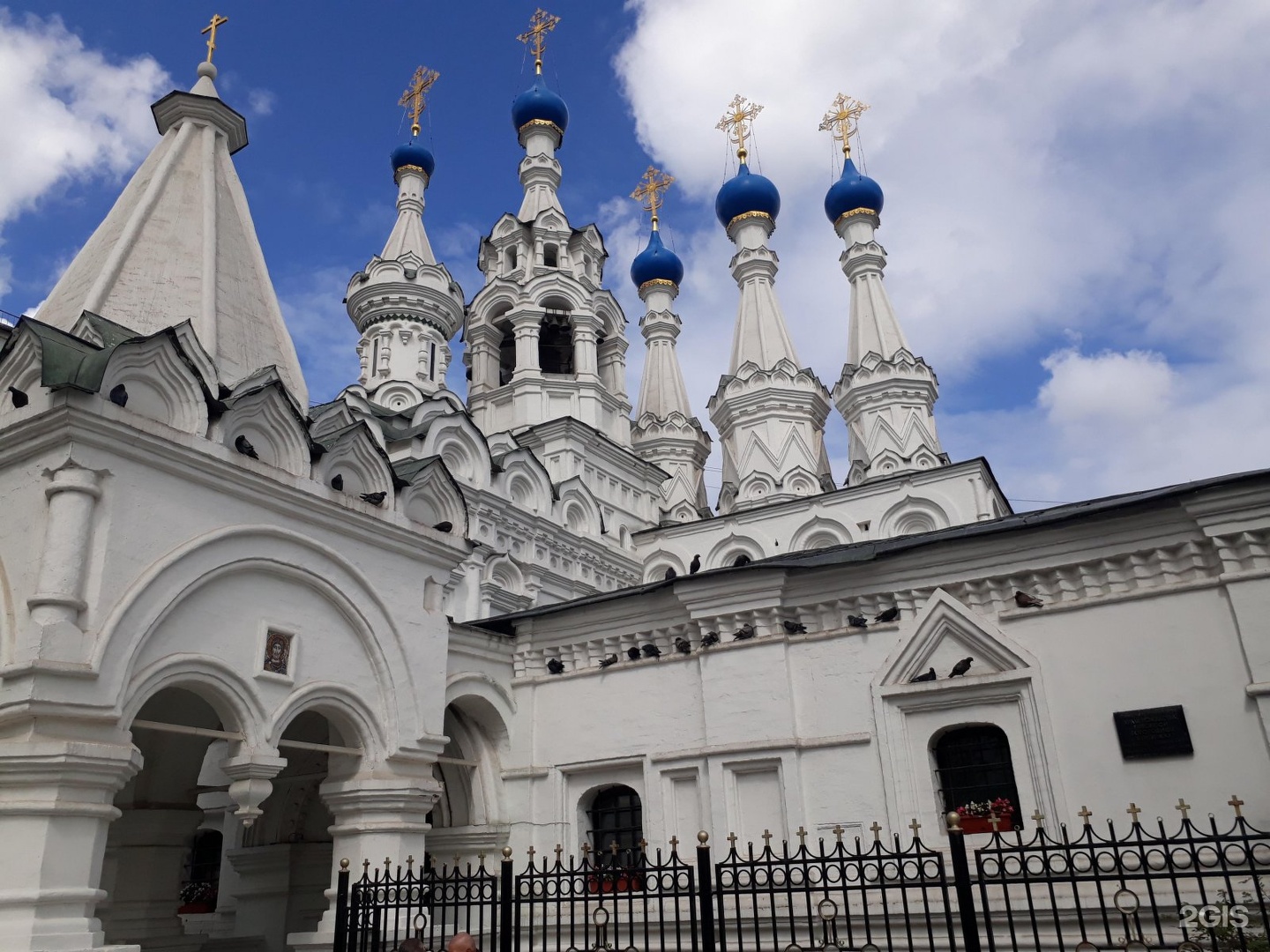 Церковь богородицы в путинках в москве. Церковь Рождества Богородицы в Путинках в Москве. Церковь Рождества Богородицы в Путинках в Москве (1649—1652. Храм Рождества Пресвятой Богородицы малая Дмитровка. Церковь Рождества Богородицы в Путинках Архитектор.