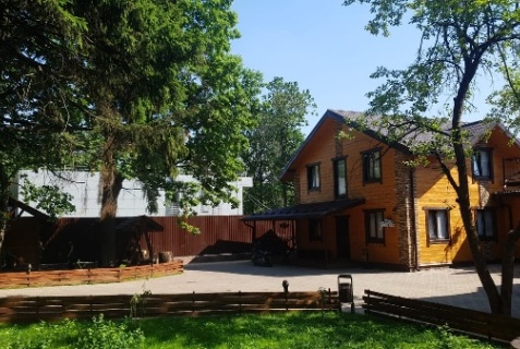Лесной Городок: Апартаменты Гостевой дом с бассейном