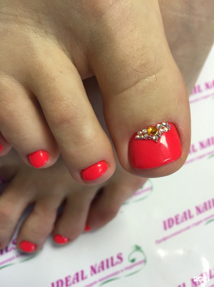 XOXONAILS студия маникюра и педикюра Питер. Педикюр СПБ. Barbie Extra студия маникюра и педикюра.