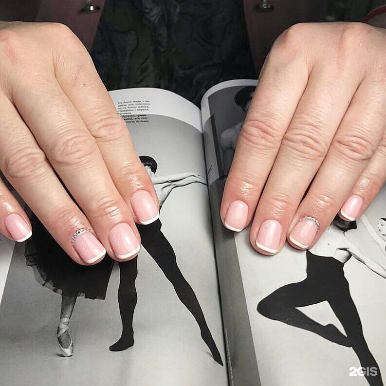 Маникюр тверь. Ногти за 800 рублей. Ногти тверь горького. Горького 72/4 тверь. Студия вельвет тверь.