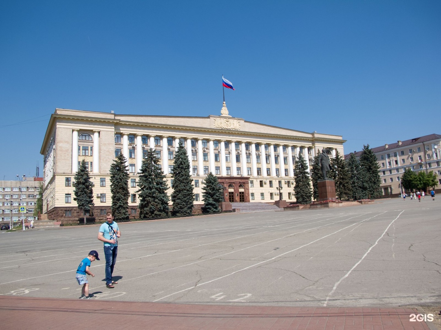 Ленино липецк. Площадь Ленина-Соборная Липецк. Администрация Липецкой области площадь Ленина Соборная 1. Площадь Ленина Соборная 1 Липецк. Администрация города Липецка Соборная площадь.