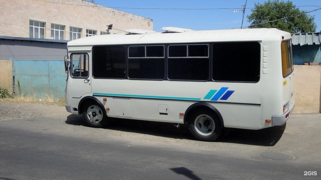 Тонированная маршрутка. Тонированный автобус. Паз 3205 тюнингованный. Тонировка автобуса. Тонированный автобус.