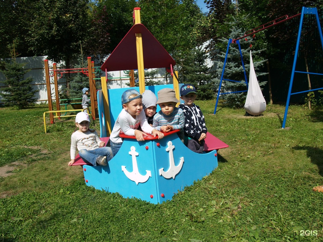 коммунар. жк «город детства» в г. детский семейный центр ладимира великий новгород. город детства владимир. жк город детства.