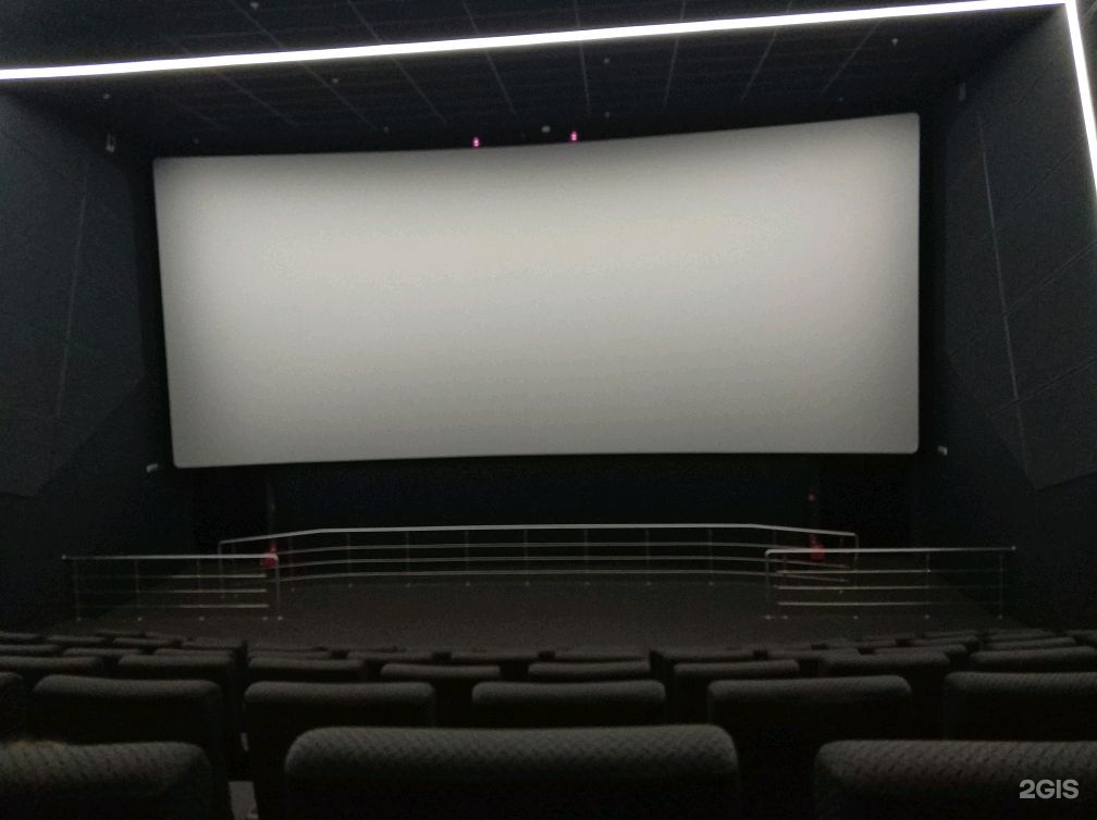 Планета кина. Кинотеатр IMAX Новокузнецк. IMAX Новокузнецк Планета. ТРЦ Планета Новокузнецк кинотеатр.