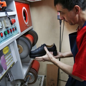 Фото от владельца КОЖ-МАСТЕР, сеть мастерских по ремонту обуви, кожгалантереи и одежды