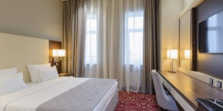 Караганда: Отель Senator Hotel