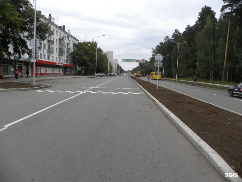 Улица рыбалко пермь. Остановка Маршала Рыбалко Пермь. Остановка Маршала Рыбалко Пермь Закамск. Улица Маршала Рыбалко перекрестки. Улица в Перми Маршева-рыбалка.