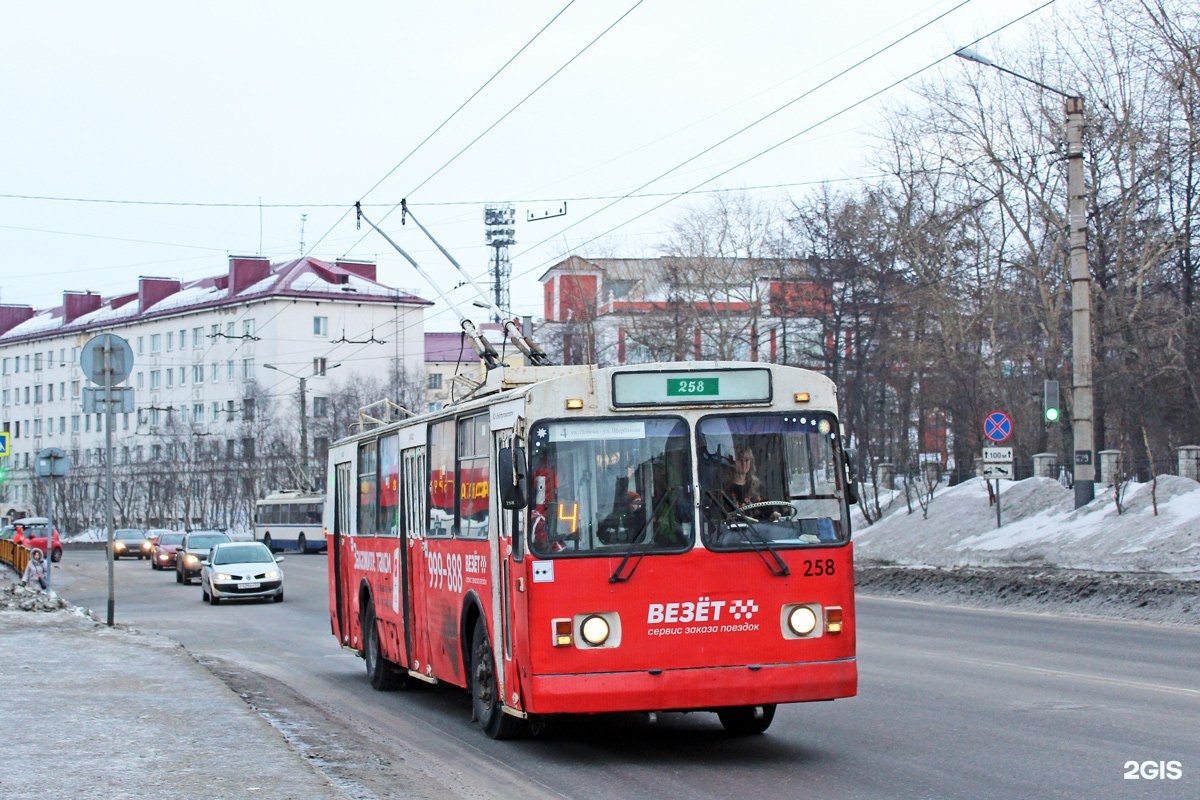 Автобус 4 троллейбус. Троллейбус Мурманск ЗИУ 682г г0а. Троллейбус 4 Мурманск. Мурманск, троллейбус № 258. Троллейбусы Мурманск 2023.