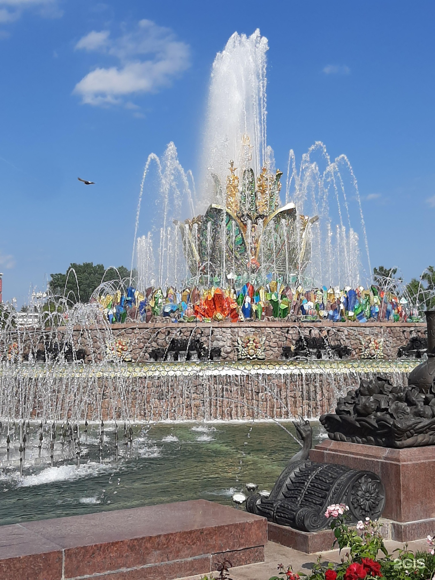 площадь фонтана каменный цветок. фонтан каменный цветок свердловск. площадь фонтана каменный цветок. фонтан каменный цветок екатеринбург. площадь фонтана каменный цветок.