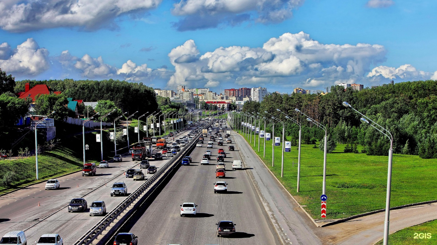 Уфа проспект салавата. Город Уфа проспект Салавата Юлаева. Проспект Салавата Юлаева 55. Проспект Салавата Юлаева вид сверху. Уфа проспект Салавата Юлаева сверху.