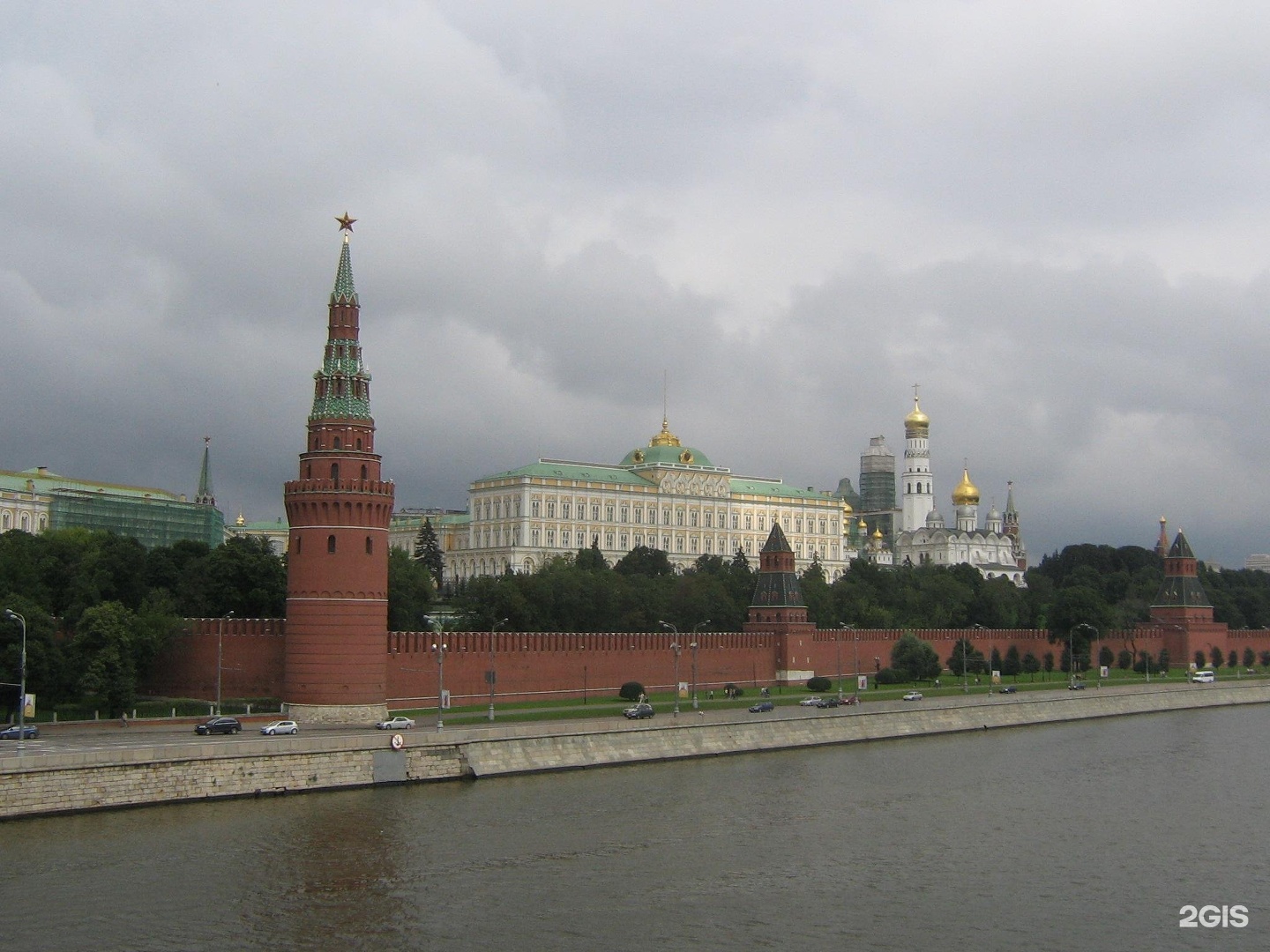 Каким был 1 кремль. Водовзводная башня Московского Кремля. Кремлевская 1. Коломенское Водовзводная башня фото.