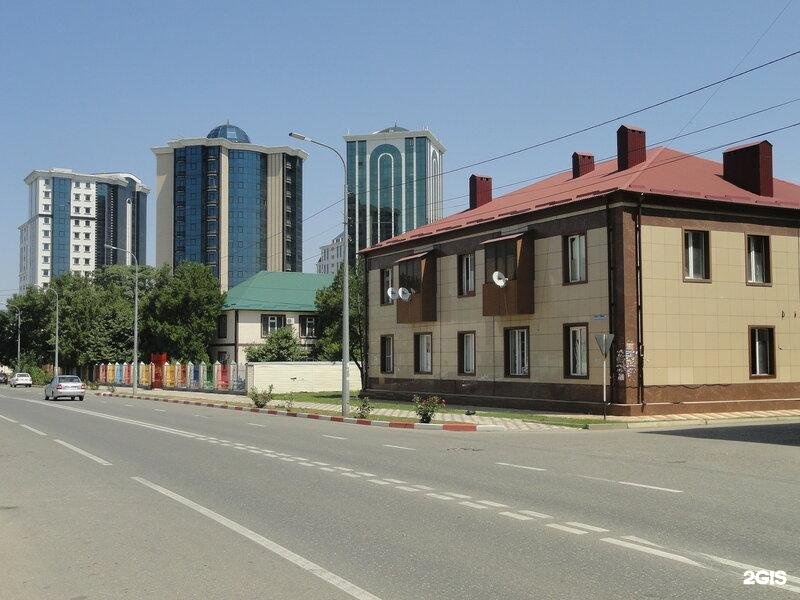 Гудермес. Гудермес панорама. Гудермес высотки. Грозный Аргун Гудермес.