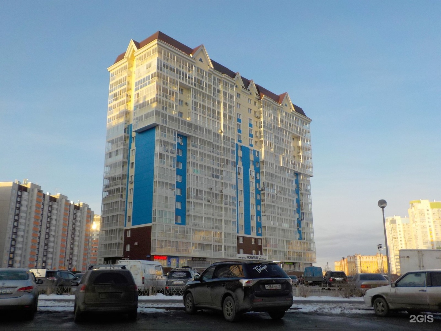 Менделеева 16. Дмитрия Менделеева 16 Тюмень. Тюмень. Ул. Менделеева 16. Менделеева 16а Белгород. Сад Дмитрия Менделеева Тюмень.