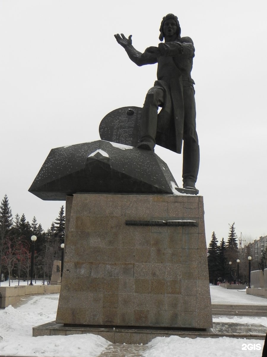 памятник добровольцам. памятник танкисту в челябинске. памятник российским добровольцам в луганске. памятник танкисту в челябинске. памятник добровольцам.