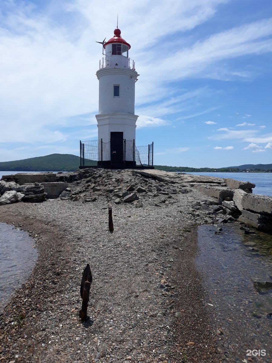 Пляж на токаревском маяке владивосток. Токаревский маяк (эгершельд). Токаревский маяк владивосток. Адрес маяк владивостока. Токаревский маяк владивосток фото.