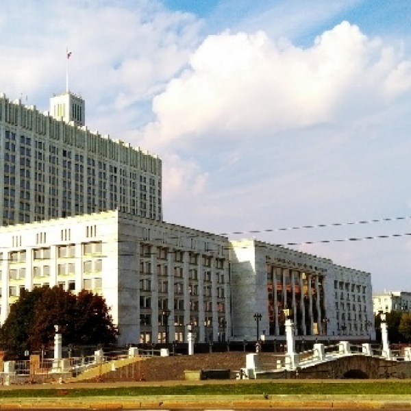 Дом правительства в москве фото