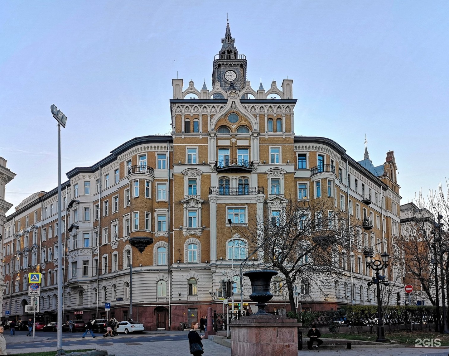тургеневская площадь