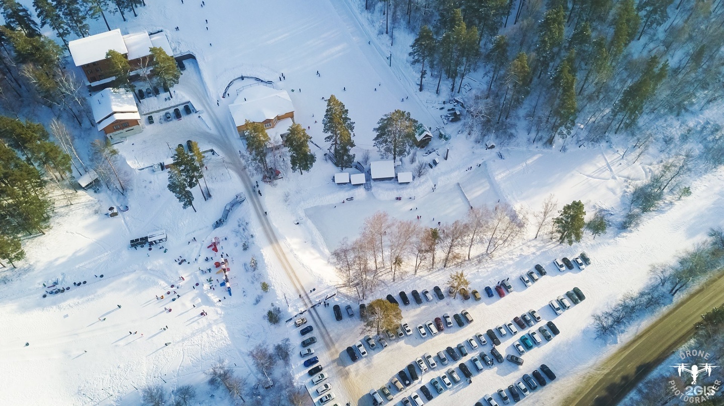 Горнолыжка новокузнецк. Таежный комплекс Новокузнецк. Таёжный Новокузнецк горнолыжка. Горнолыжный комплекс Таежный в Новокузнецке. Шале Листвяги Новокузнецк.