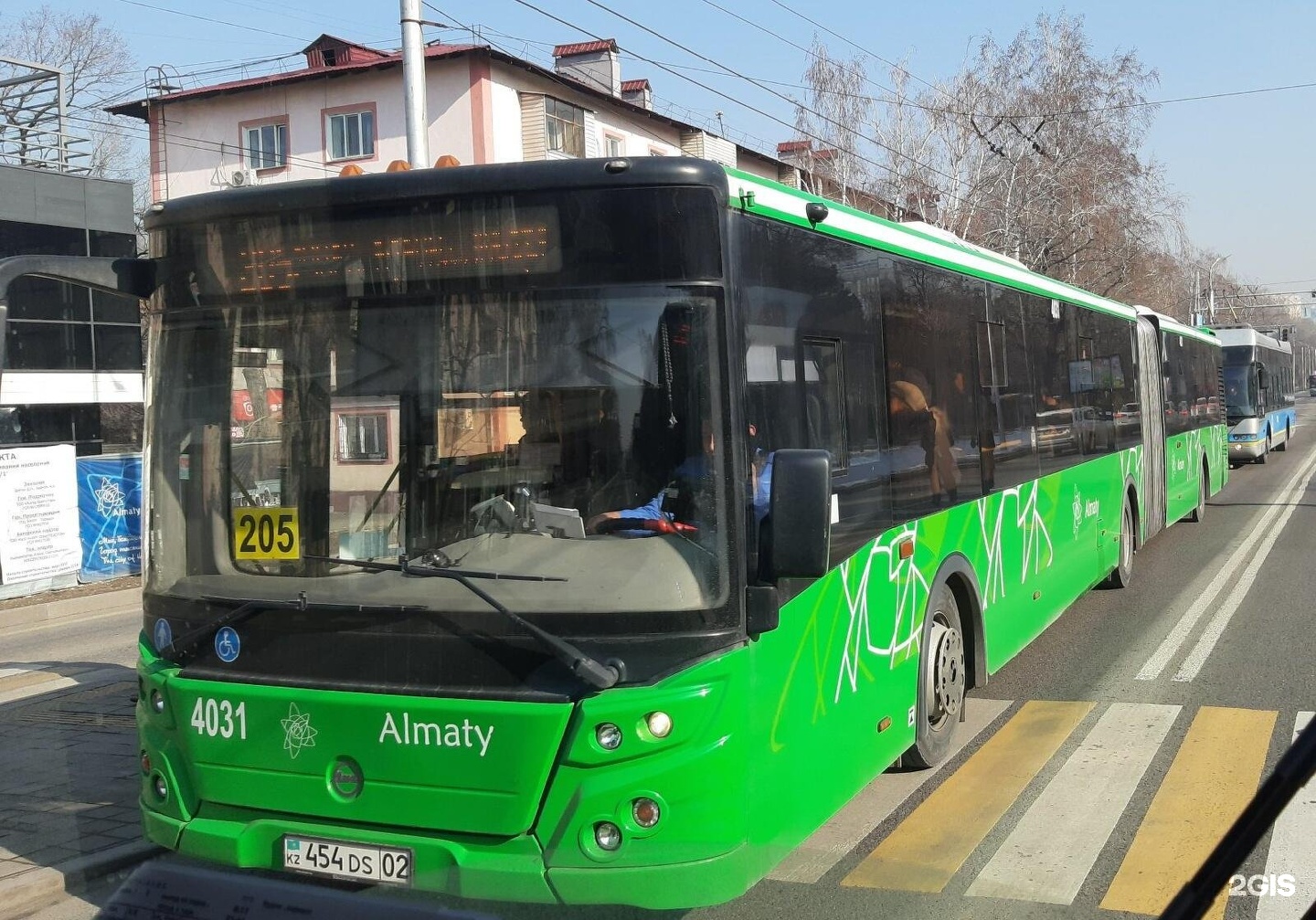 Автобус алма ата городской. Автобусы. Алматы автобус 24. Автобусы алматы. Маршрутки алматы.