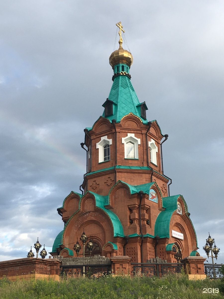 Фото церквей красноярска. Николаевская Церковь Красноярск. Храм Феодора Тирона Красноярск. Преображенская Церковь Красноярск.