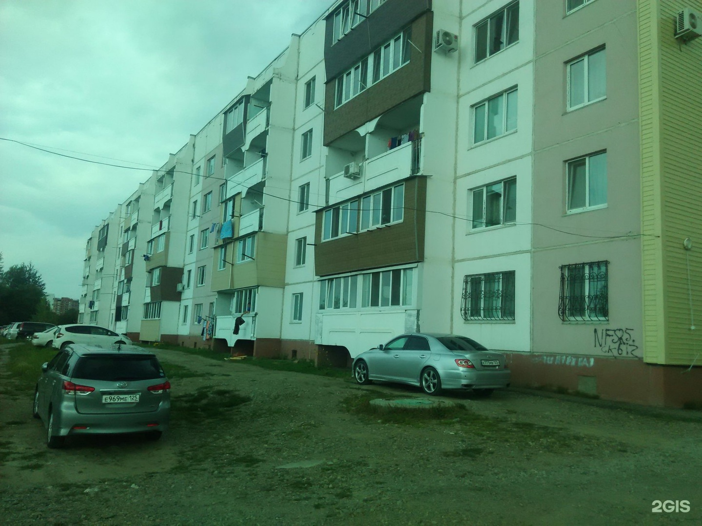 Улица дамба. Вокзальная дамба 1 Уссурийск. Вокзальная дамба 20 Уссурийск. Уссурийск Вокзальная 5. Уссурийск ул Вокзальная дамба 5.