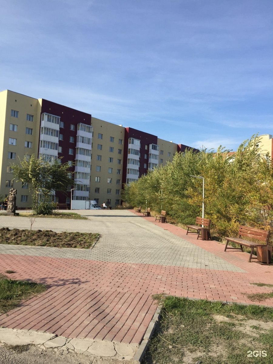 Голубые пруды караганда. Голубые пруды караганда. Майкудук голубые пруды. Караганда жилые дома. Караганда голубые пруды 7.