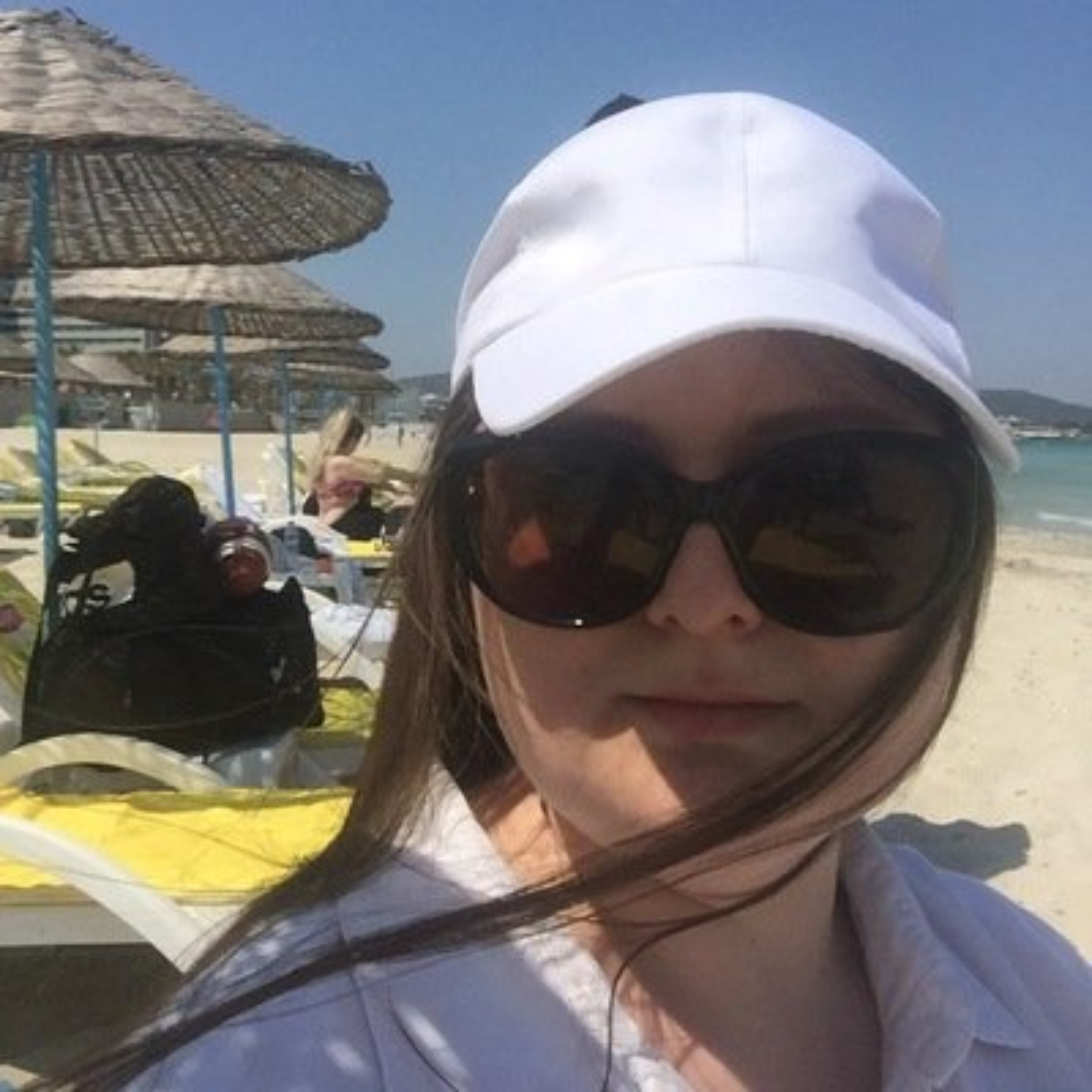 Yigit kattalarni sikayotgan porno video Rieltor bilan jinsiy aloqa