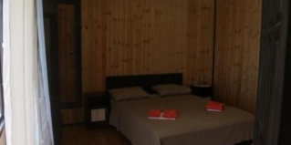 Молочный совхоз: Отель Black house