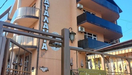 Лазаревское: Отель Аталанта