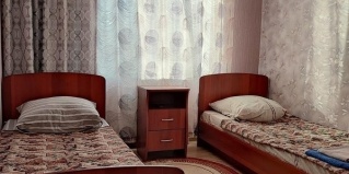 Богандинский: Отель Alex