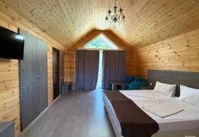 Гостевой дом Golden House Hotel в Пляхо