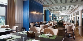 Минск: Отель Minsk Marriott Hotel