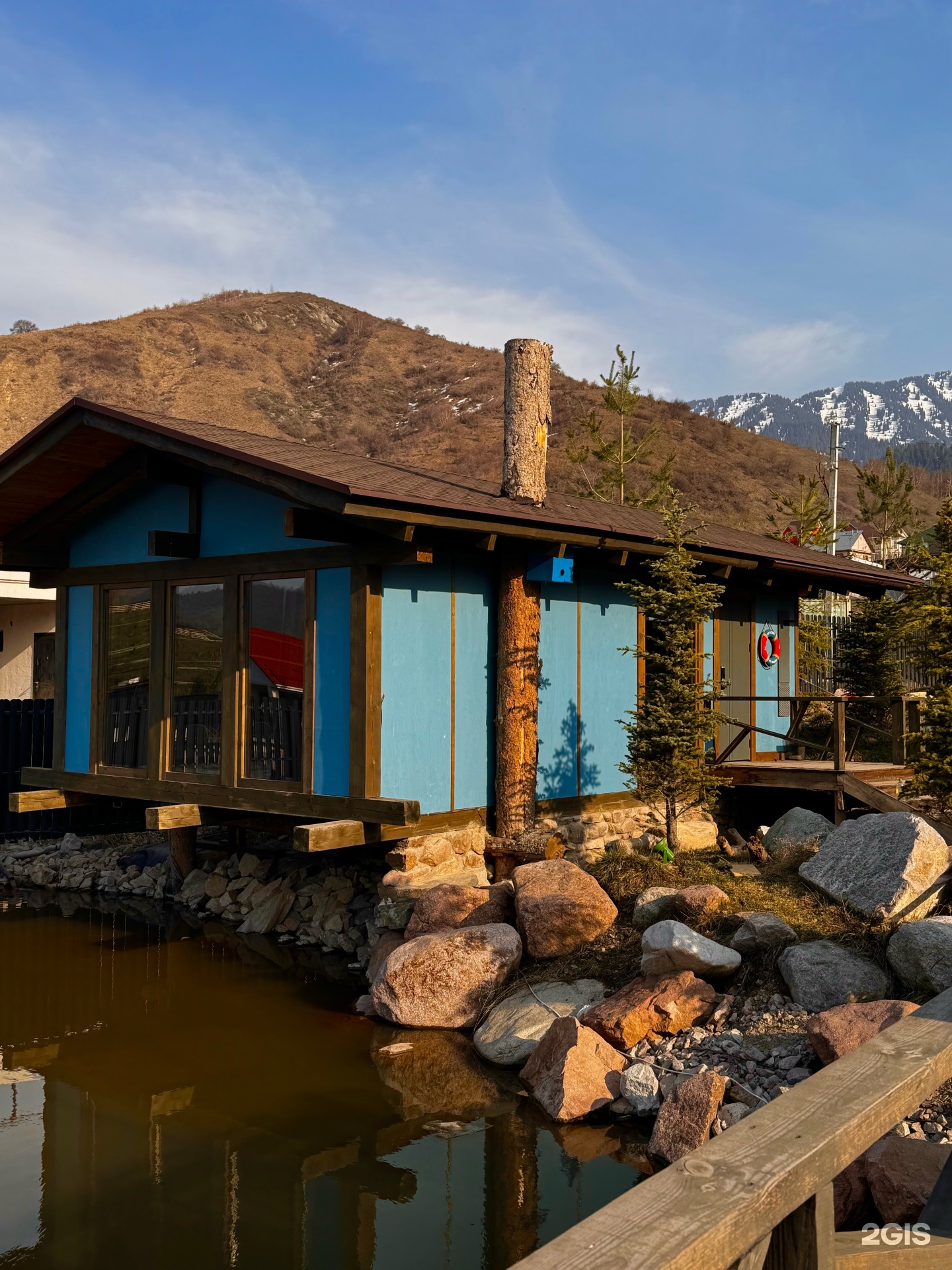 Top Hill Resort