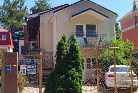 Дивноморское: Гостевой дом Южный Бриз