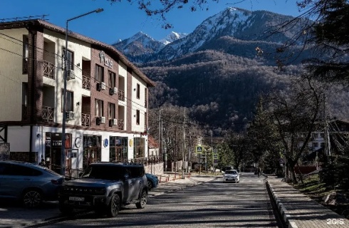 пгт Красная Поляна: Отель Регул