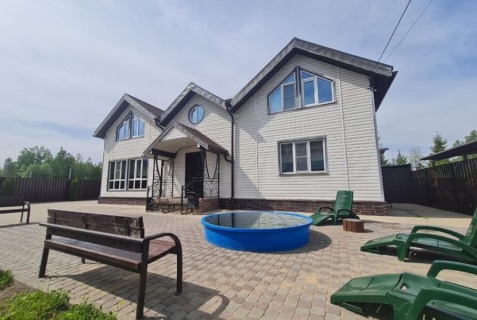 Сертолово: Коттедж Артек White