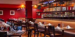 Актау: Отель Renaissance by Sulo